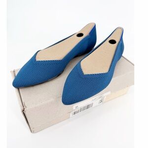 NWT Rothy’s Deep Ocean The Point Size 6